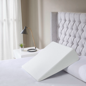 Wedge Pillow (Color: White)